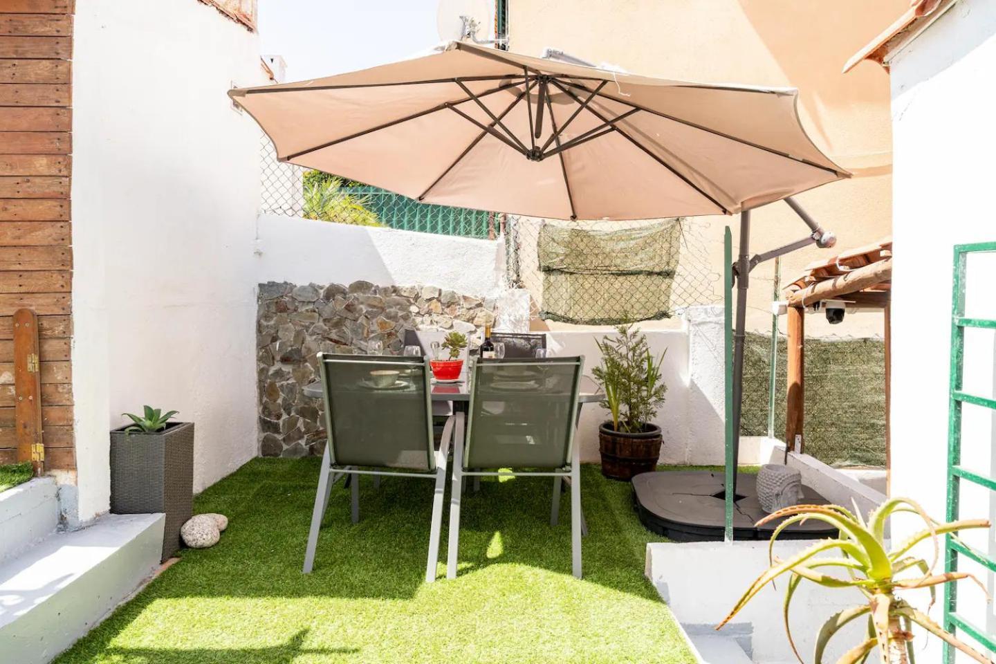 Villa Cozy Haven Retreat à Lisboa Extérieur photo